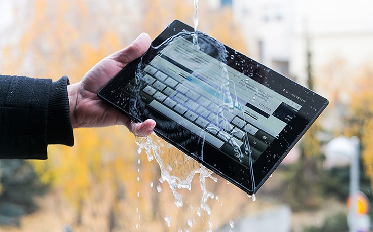 Xperia Tablet Z voda (6).jpg
